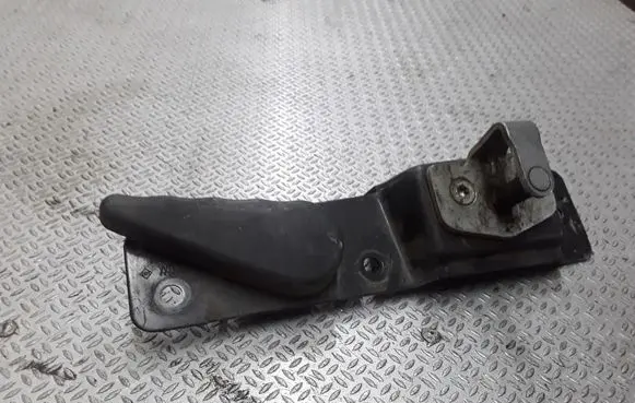 Loading door interior handle