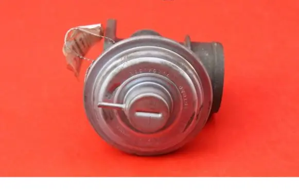 BMW 5 E39 EGR valve 7804382