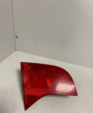 Audi A4 S4 B7 8E 8H Tailgate rear/tail lights 8E9945093 484501 ULO749001