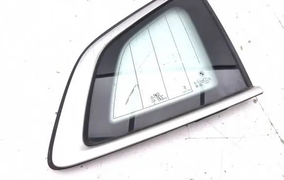 BMW 2 Active Tourer U06 Rear side window 9882972