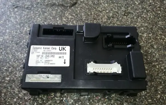 Nissan Juke I F15 Other control units/modules 284B11KM2E