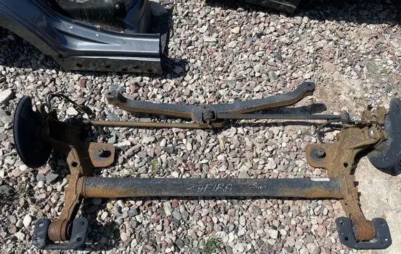 Opel Zafira C Rear axle beam 