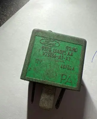 Ford Mondeo MK II Other relay 93BG13A025AA 4030A V23136A1X2