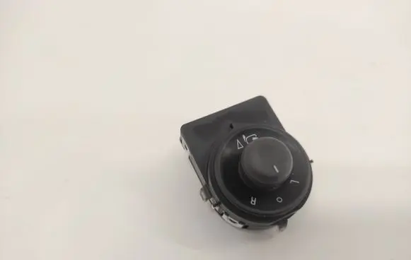Opel Astra J Wing mirror switch 13345014 321530 1293