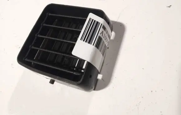 Mitsubishi Space Star Dash center air vent grill