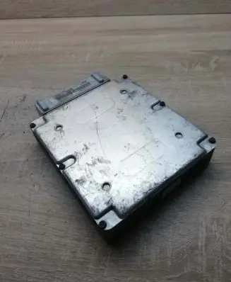 Ford Mondeo MK I Engine control unit/module ECU 95bb12a650yb VANE