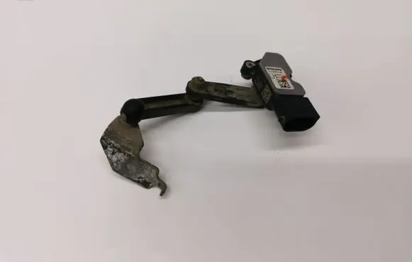 Volvo XC90 Rear air suspension level height sensor 31360330