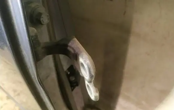 Ford C-MAX I Rear door lower hinge