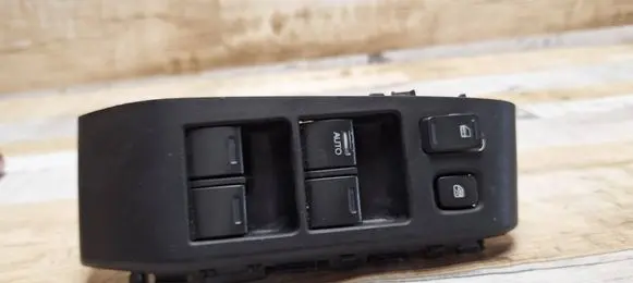 Honda Jazz Electric window control switch 83543