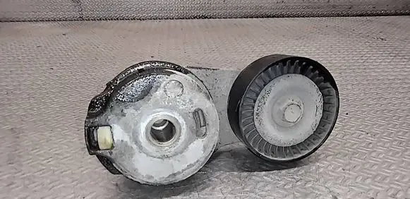 Chrysler Pacifica Generator/alternator belt tensioner 