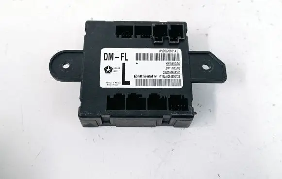 Chrysler Town & Country V Door control unit/module 05026861AE