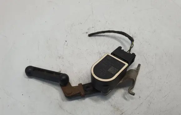 BMW 5 F10 F11 Headlight/headlamp level sensor 6860843 37146860843 6870000