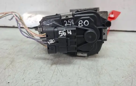 Peugeot 207 Throttle body valve S27610564 9647925480