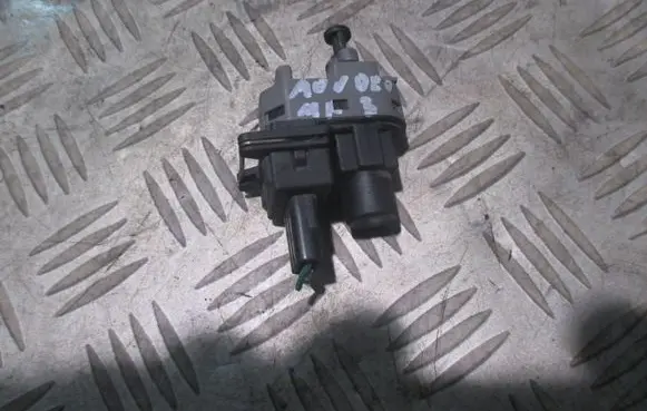 Ford Mondeo Mk III Brake pedal sensor switch 1S7T13480AA