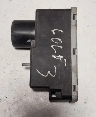 Volkswagen Golf III Vacuum pump 1H0962257