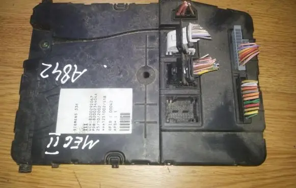 Renault Megane II Comfort/convenience module 8200292067 8200234404a