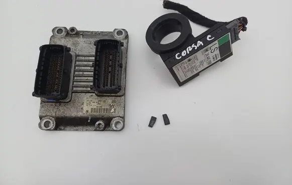 Opel Corsa C Engine control unit/module 0261206072 24445098