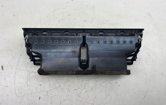 Audi A4 S4 B7 8E 8H Dash center air vent grill 8E0820951H