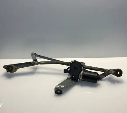 Mercedes-Benz B W246 W242 Front wiper linkage and motor A2468200040 2468200040