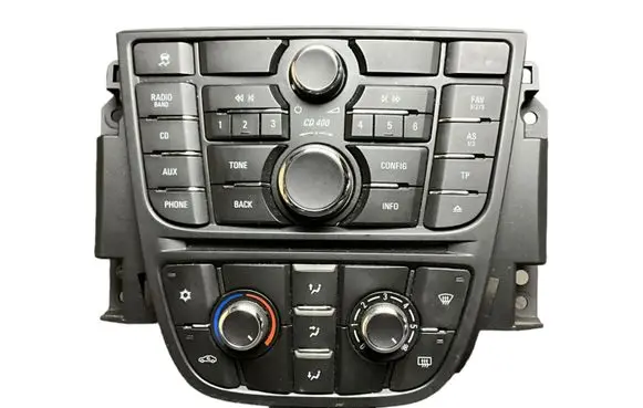 Head unit multimedia control