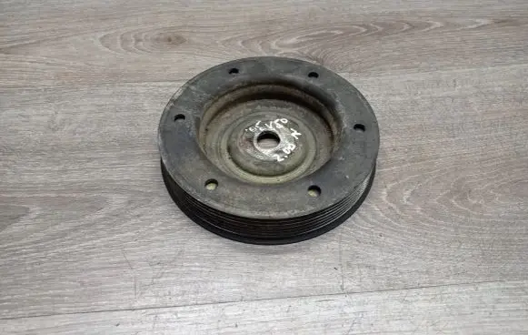 Volvo V50 Crankshaft pulley 9643354180