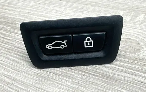 BMW 7 F01 F02 F03 F04 Tailgate/boot open switch button 9162645 549583011