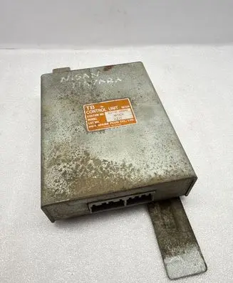 Nissan PickUp Engine control unit/module 237103S910