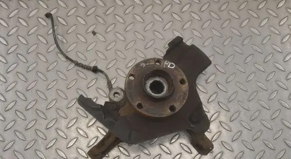 Fiat 500L Front wheel hub 