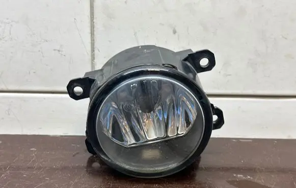 Peugeot 308 Front fog light 9687410080