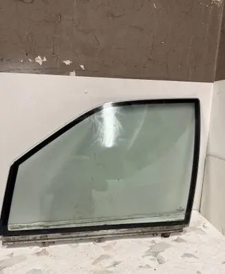 Mercedes-Benz S W140 Rear vent window glass 43R001267