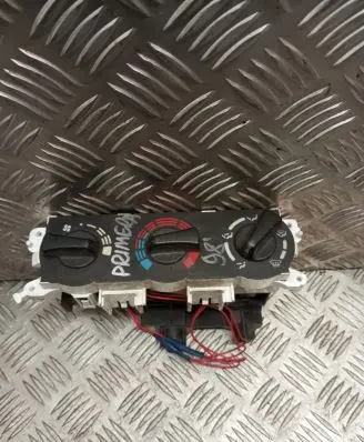 Nissan Primera Climate control unit