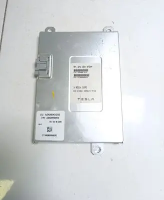 Mercedes-Benz B W246 W242 Gateway control module 103946510D A2429001202 A2429018800