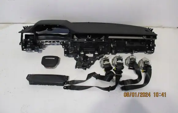 Peugeot Partner III Radio/GPS head unit trim 