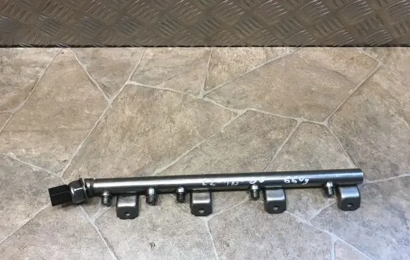 BMW 3 E90 E91 Fuel main line pipe 55PP1101