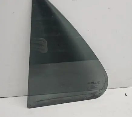 KIA Sorento Rear vent window glass 