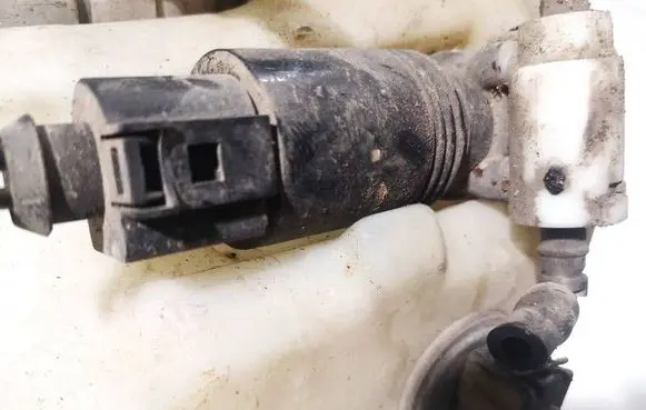 Mercedes-Benz R W251 Windscreen/windshield washer pump
