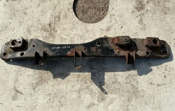 Nissan Qashqai Radiator support slam panel bracket 544104E