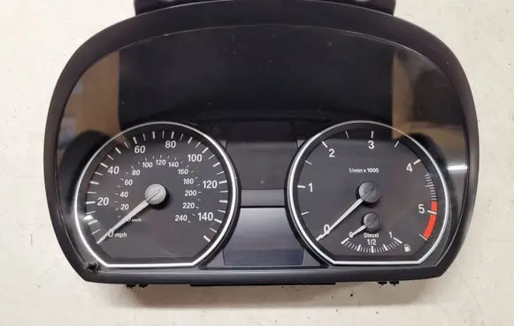 BMW 1 E81 E87 Speedometer (instrument cluster) 1041568 102498285 916682202