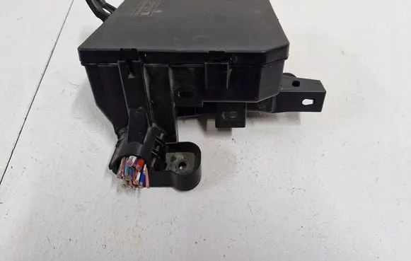 Nissan Juke I F15 Fuse box set 284B71KK0B