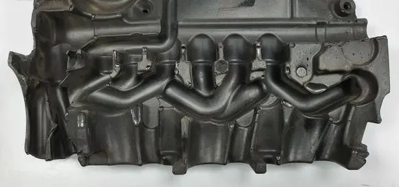 Land Rover Freelander 2 - LR2 Rocker cam cover BG9Q9U550AB