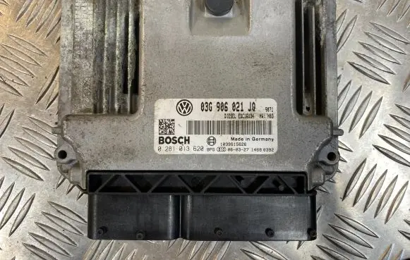 Volkswagen PASSAT B6 Engine control unit/module 03G906021JQ 1039S15626 0281013620