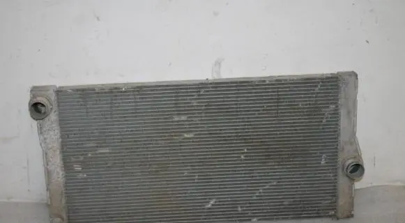 BMW 5 F10 F11 Coolant radiator 8509176 X0008001