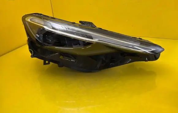 Audi Q5 SQ5 GU Headlight/headlamp 8MA941040D