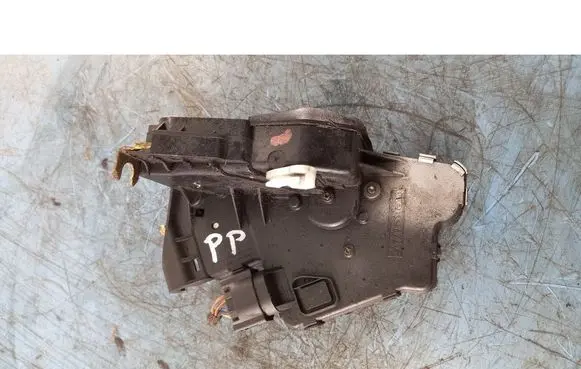 BMW 3 E46 Front door lock