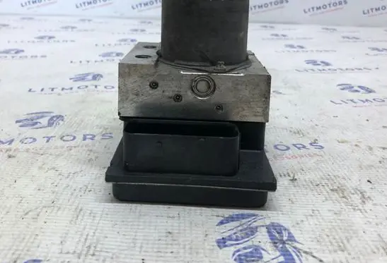 BMW 5 E60 E61 ABS Pump 34516758743 6758743