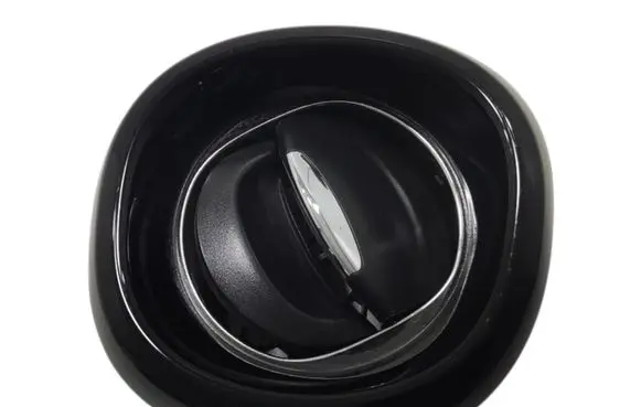 Opel Vivaro Dashboard air vent grill cover trim 687606325R