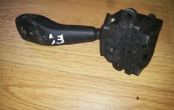 BMW 3 E46 Indicator stalk 8363662K