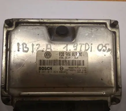 Seat Ibiza III (6L) Engine control unit/module 038906019NE 0281011824