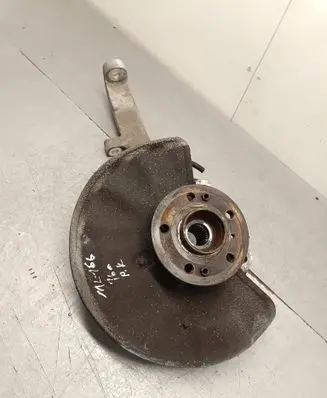 Mercedes-Benz ML W166 Front wheel hub 