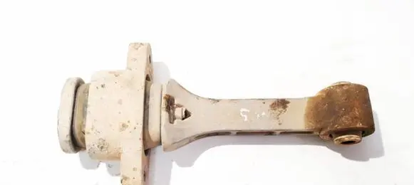 KIA Sportage Engine mount bracket